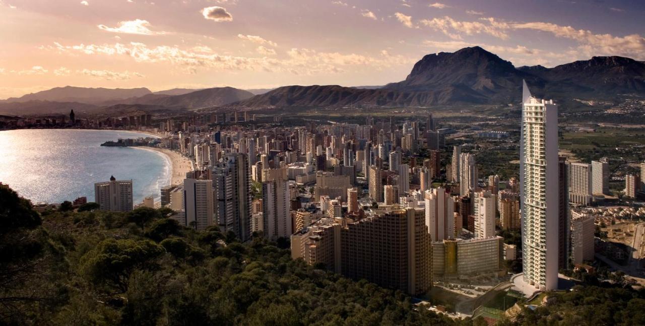 Skyline 9 Apartamento De 2 Dormitorios Soleado Con Terraza Privada Benidorm Eksteriør billede